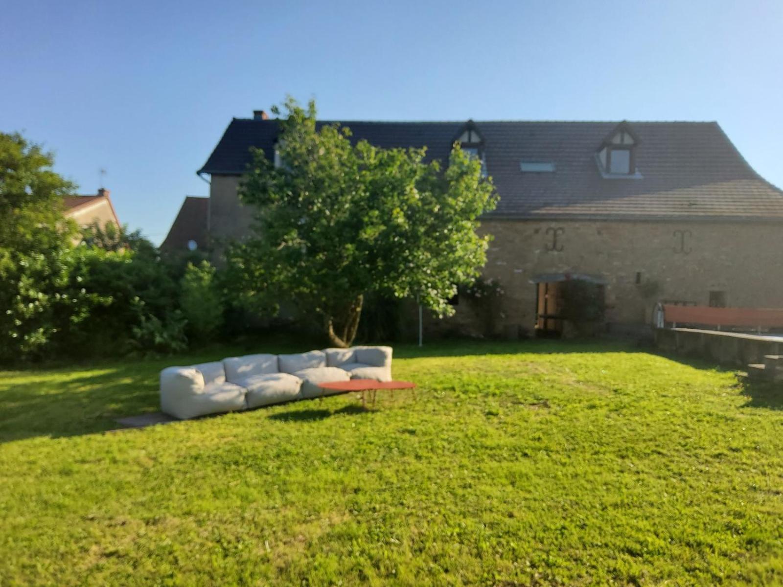 La Parenthese A Etrigny Bed & Breakfast Eksteriør bilde